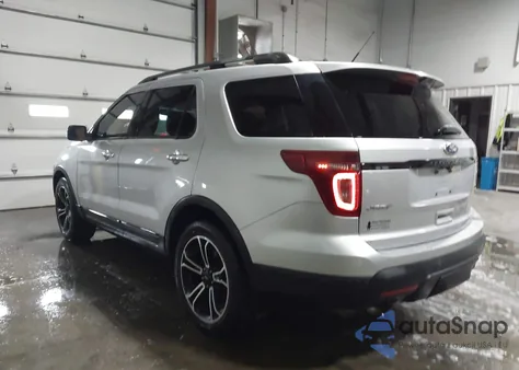 2014 Ford Explorer Sport z USA, uszkodzony, nr VIN 1FM5K8GT4EGA48996